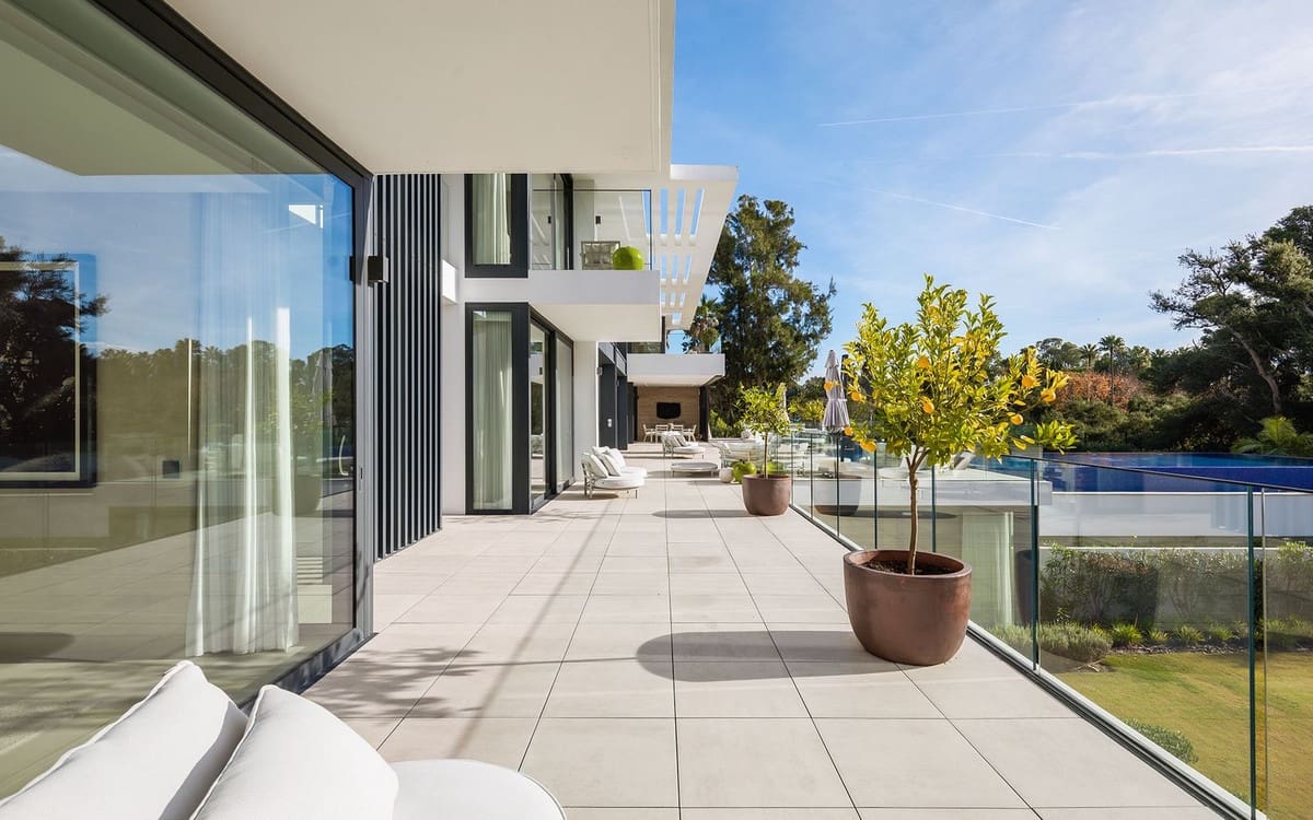 7 makuuhuone Huvila myytävänä paikassa Sotogrande mukana uima-altaan 
autotalli - 12 995 000 € (Ref: 9669260)