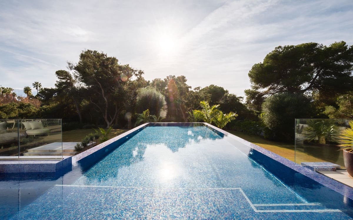 7 quarto Moradia para venda em Sotogrande com piscina garagem - 12 995 000 € (Ref: 9669260)