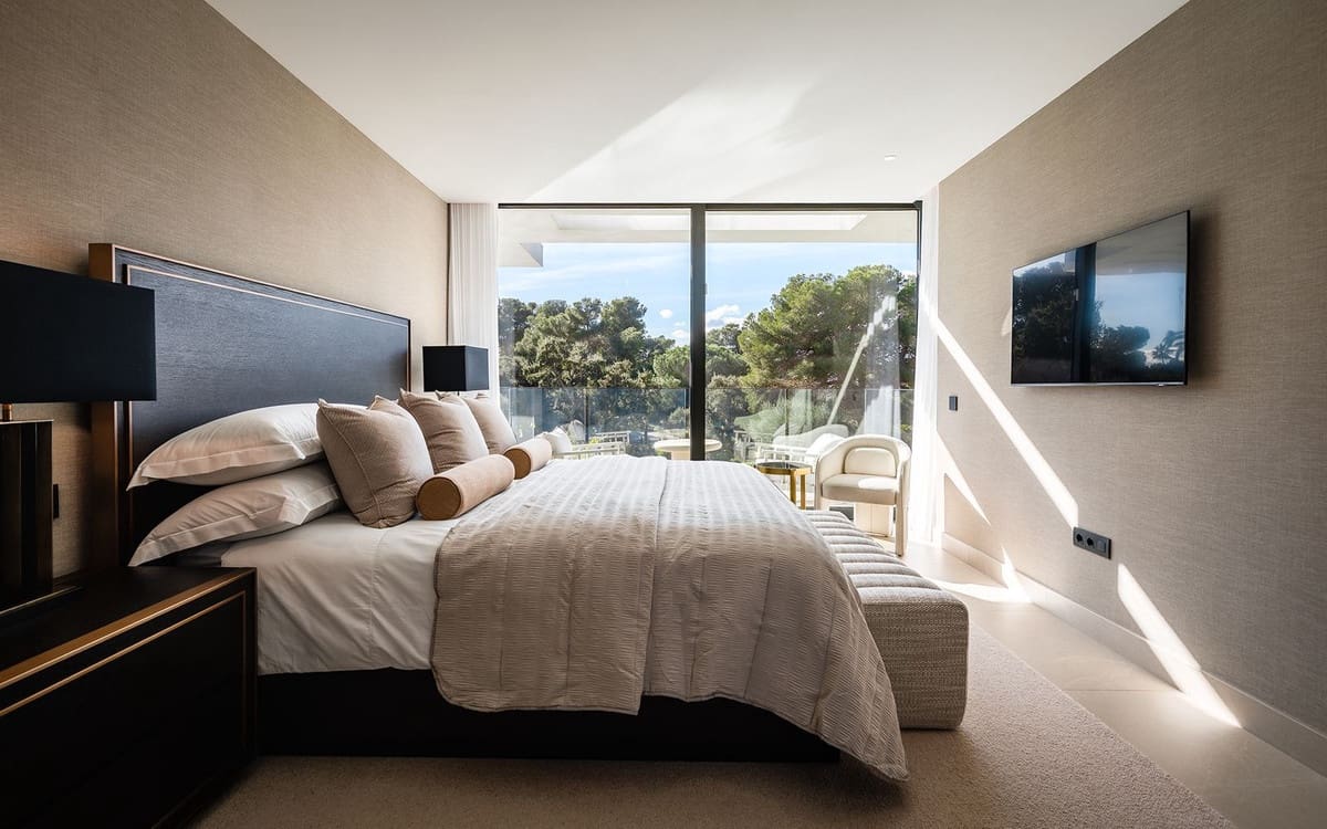 7 quarto Moradia para venda em Sotogrande com piscina garagem - 12 995 000 € (Ref: 9669260)