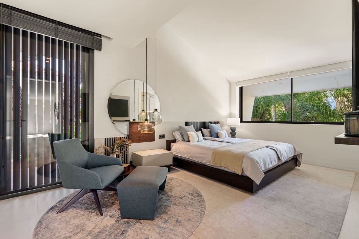 5 Zimmer Villa zu verkaufen in Las Chapas mit Pool Garage - 5.875.000 € (Ref: 9669261)