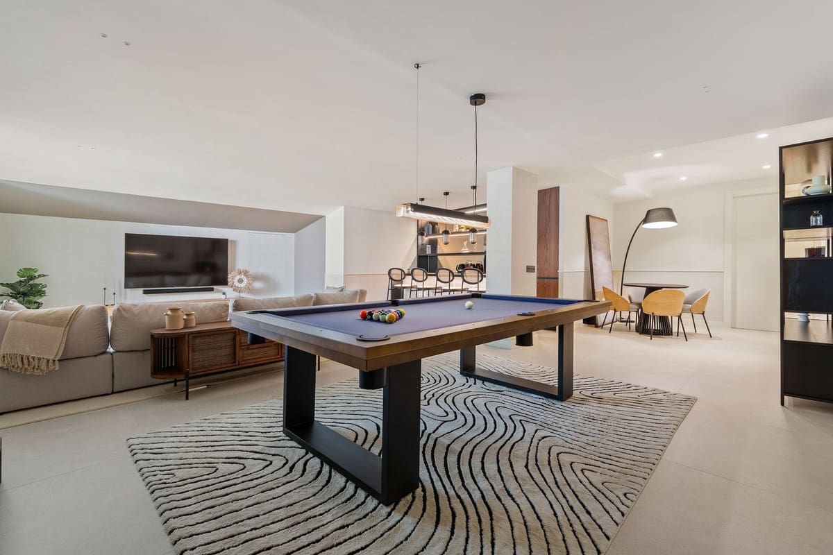 5 Zimmer Villa zu verkaufen in Las Chapas mit Pool Garage - 5.875.000 € (Ref: 9669261)