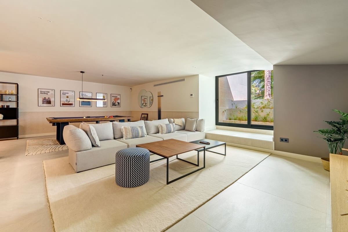 5 Zimmer Villa zu verkaufen in Las Chapas mit Pool Garage - 5.875.000 € (Ref: 9669261)