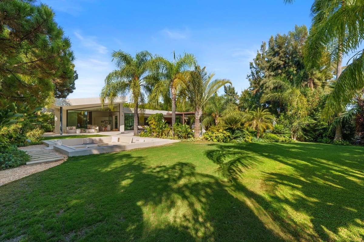 5 Zimmer Villa zu verkaufen in Las Chapas mit Pool Garage - 5.875.000 € (Ref: 9669261)