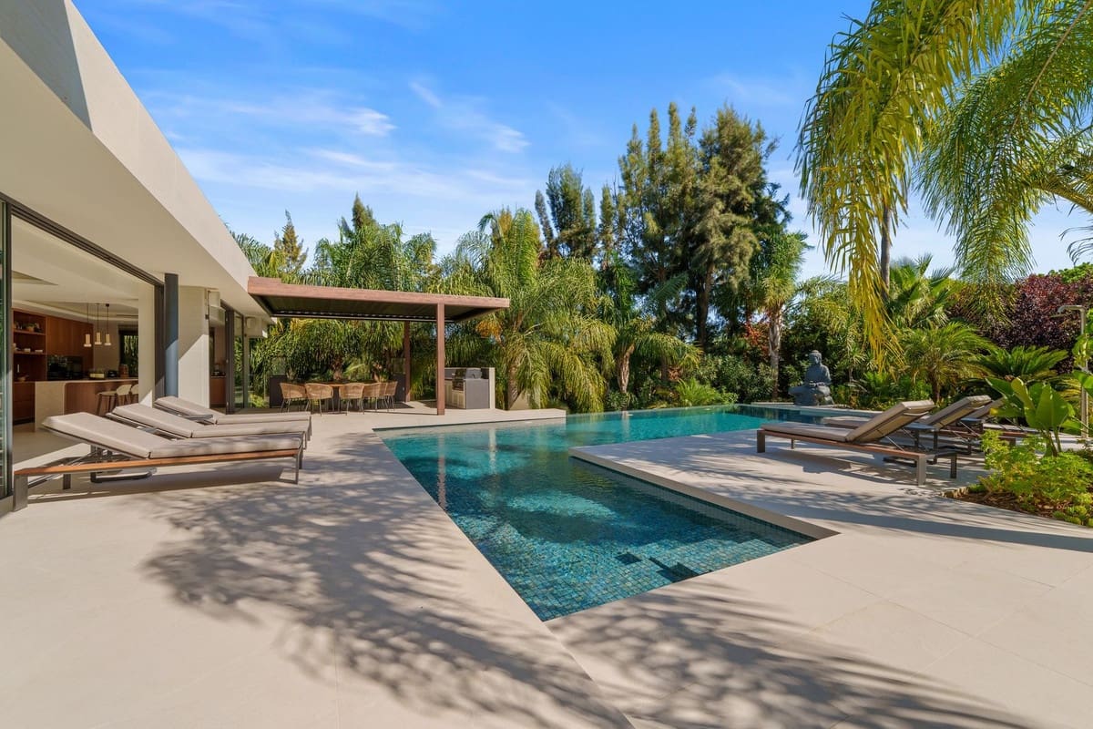 5 camera da letto Villa in vendita in Las Chapas con piscina garage - 5.875.000 € (Rif: 9669261)