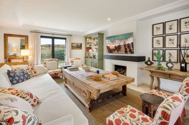 4 bedroom Villa for sale in Benahavís with pool garage - € 2,950,000 (Ref: 9669262)