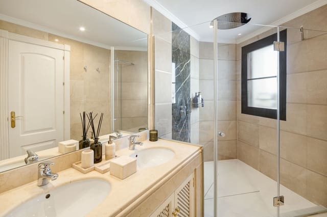 4 camera da letto Villa in vendita in Benahavís con piscina garage - 2.950.000 € (Rif: 9669262)