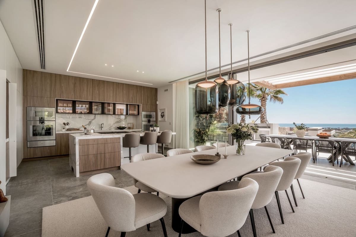 6 Zimmer Villa zu verkaufen in La Quinta mit Pool Garage - 10.995.000 € (Ref: 9671309)