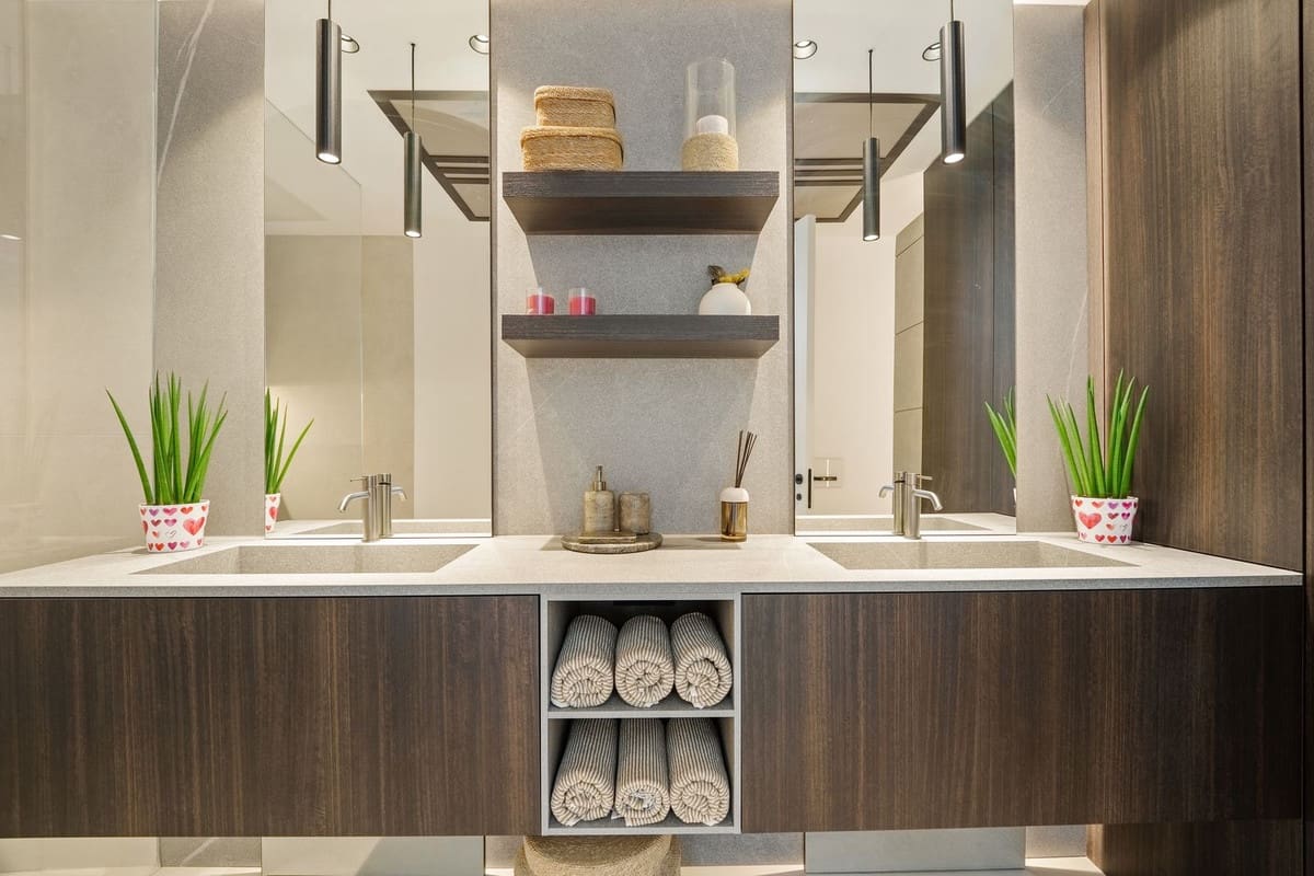 5 makuuhuone Huvila myytävänä paikassa La Quinta mukana uima-altaan 
autotalli - 5 495 000 € (Ref: 9678226)