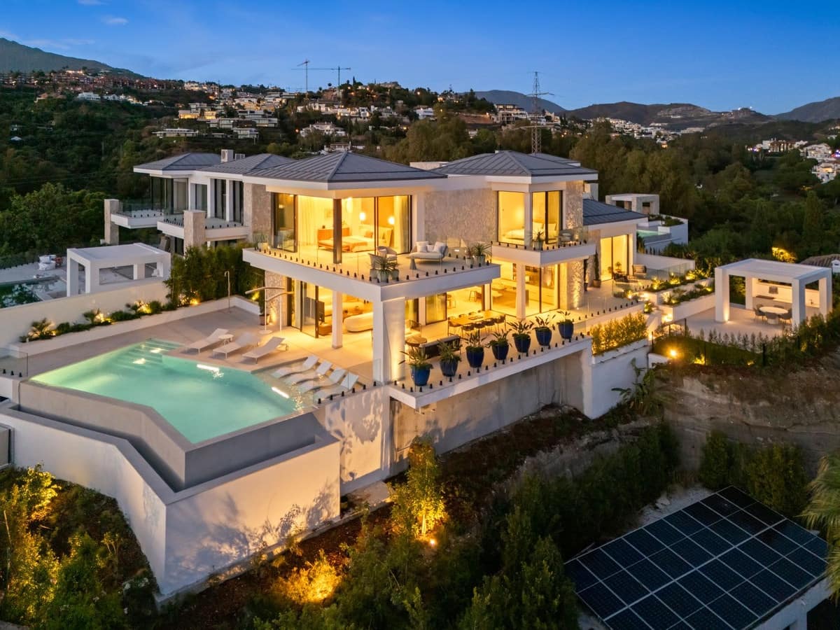 Chalet de 5 habitaciones en La Quinta en venta con piscina garaje - 5.695.000 € (Ref: 9679165)