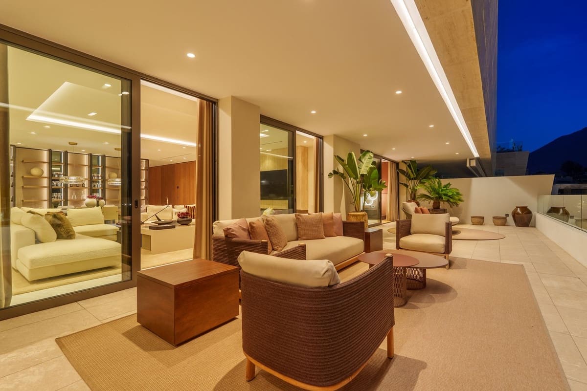 Chalet de 4 habitaciones en Golden Mile en venta con piscina garaje - 11.400.000 € (Ref: 9685754)