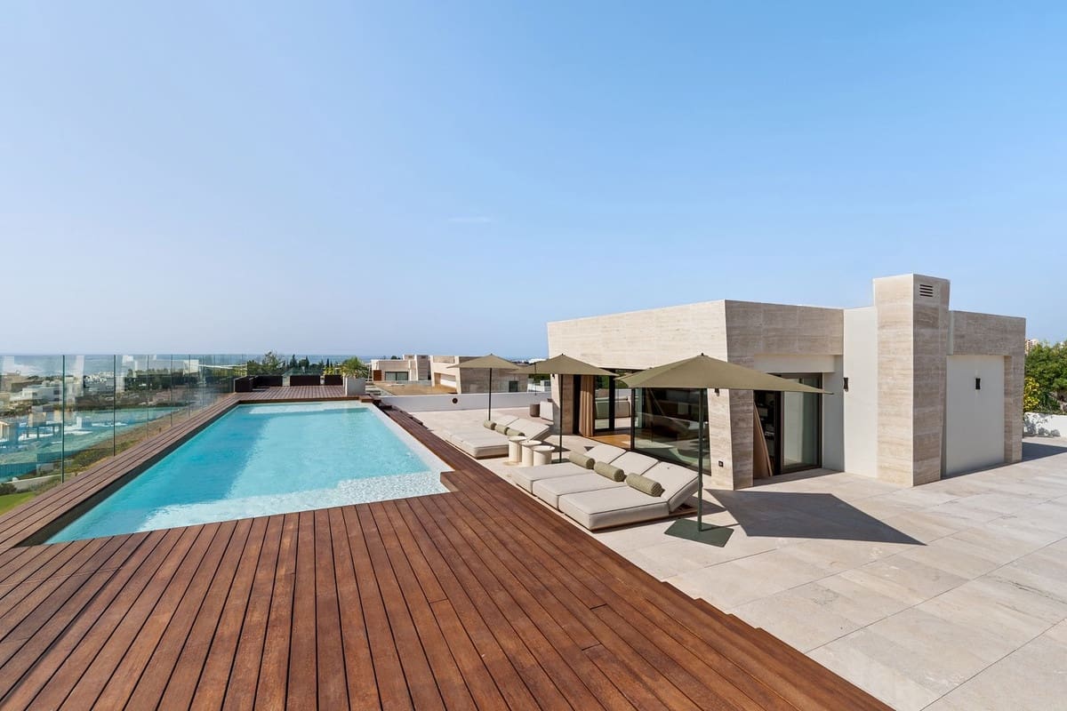 Chalet de 4 habitaciones en Golden Mile en venta con piscina garaje - 11.400.000 € (Ref: 9685754)