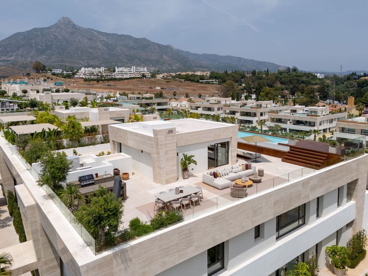 Chalet de 4 habitaciones en Golden Mile en venta con piscina garaje - 11.400.000 € (Ref: 9685754)