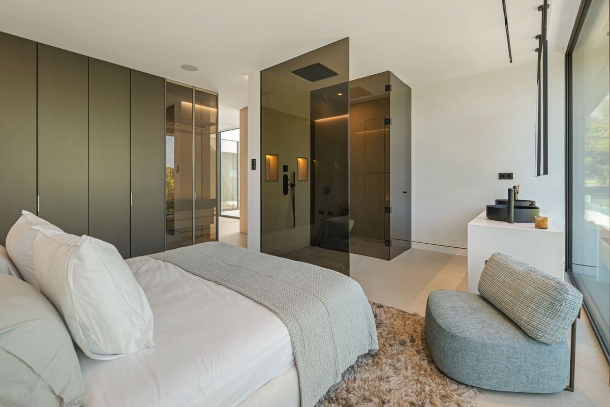 3 camera da letto Villa in vendita in Golden Mile con piscina garage - 6.300.000 € (Rif: 9687410)