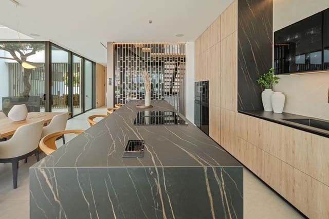 3 soverom Villa til salgs i Golden Mile, Marbella med svømmebasseng garasje - € 6 300 000 (Ref: 9687410)