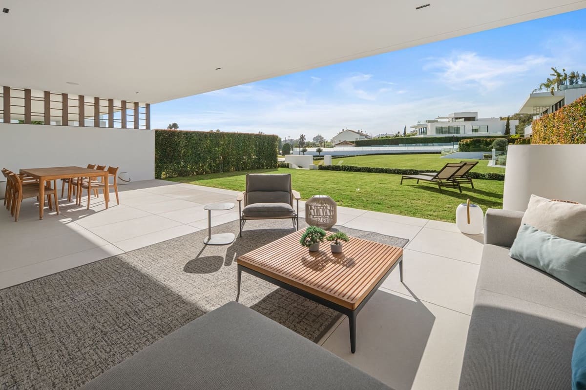 3 camera da letto Villa in vendita in Golden Mile con piscina garage - 6.300.000 € (Rif: 9687410)
