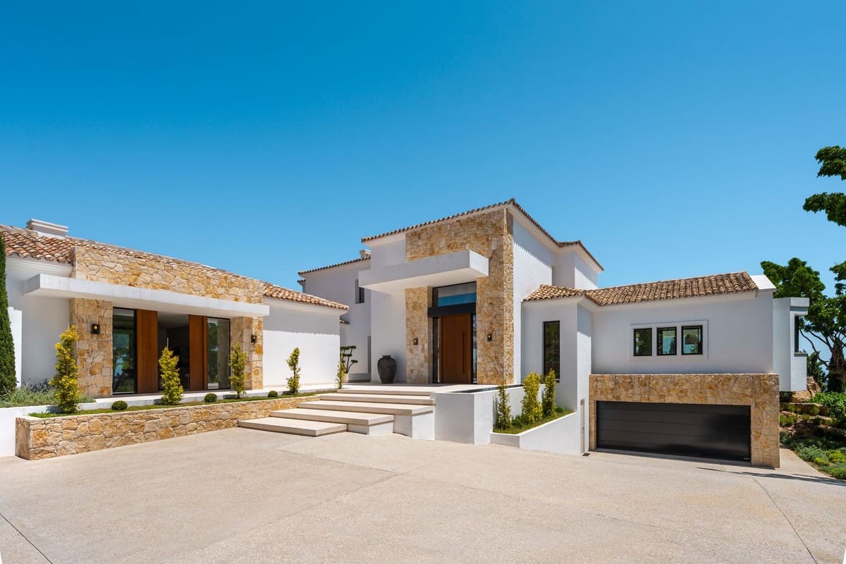 8 soverom Villa til salgs i Benahavis med svømmebasseng - € 9 980 000 (Ref: 9694102)