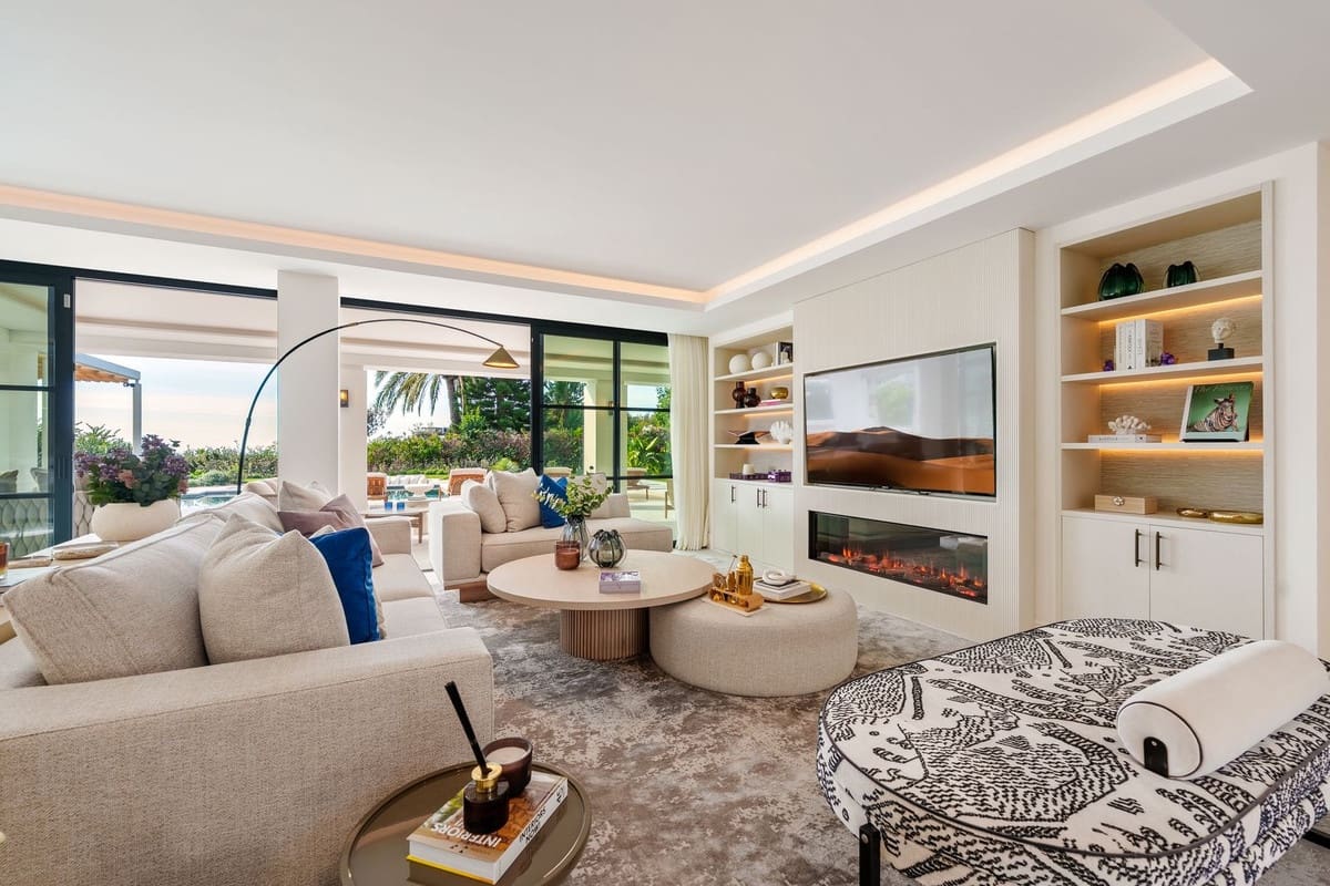 5 soverom Villa til salgs i La Quinta med svømmebasseng garasje - € 6 250 000 (Ref: 9694103)