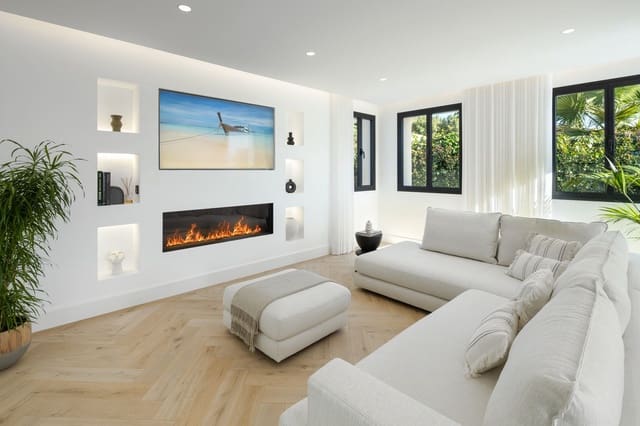 5 bedroom Villa for sale in La Quinta, Benahavís with pool - € 4,900,000 (Ref: 9694105)