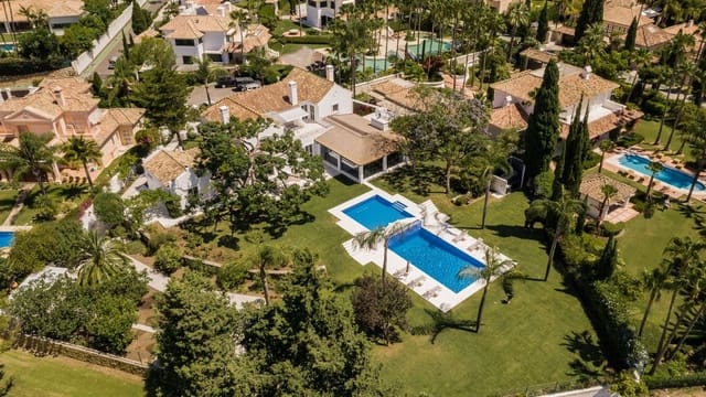 6 sypialnia Willa na sprzedaż w Nueva Andalucia, Marbella z basenem garażem - 9 750 000 € (Ref: 9696967)