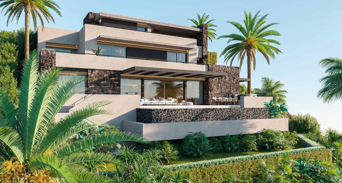 4 bedroom Villa for sale in El Rosario with pool garage - € 5,995,000 (Ref: 9697781)