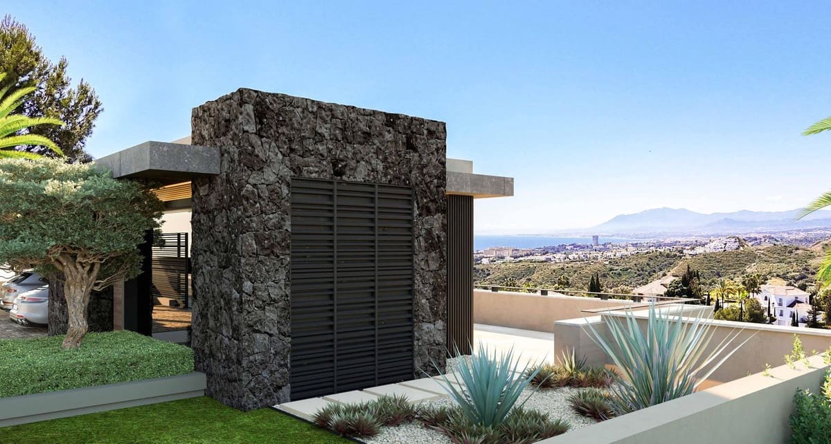 4 bedroom Villa for sale in El Rosario with pool garage - € 5,995,000 (Ref: 9697781)