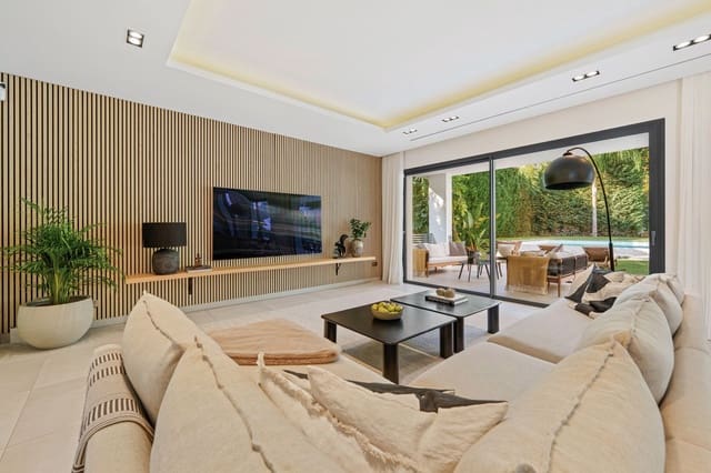 5 soveværelse Villa til salg i Nueva Andalucia, Marbella med swimmingpool garage - € 4.895.000 (Ref: 9697782)