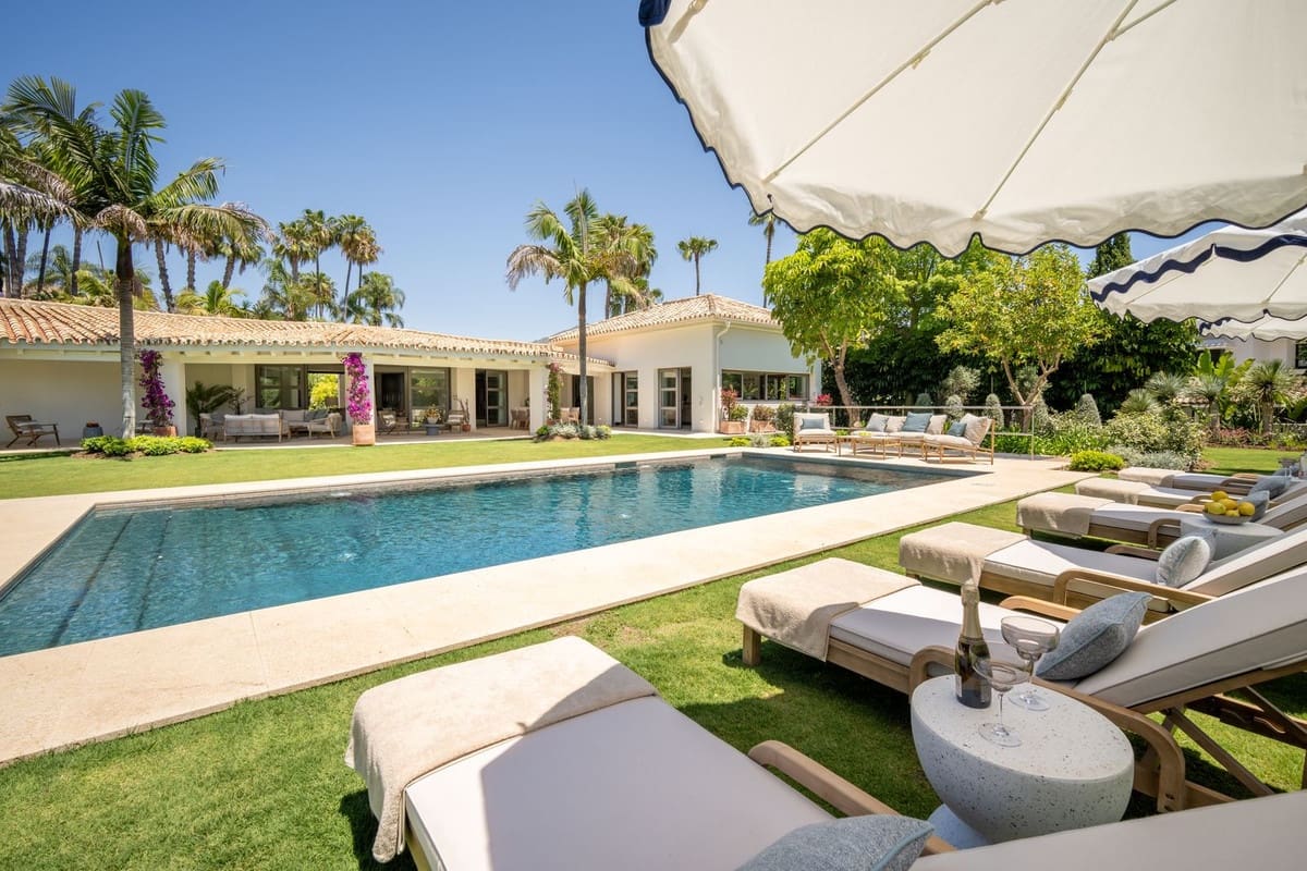 5 camera da letto Villa in vendita in Nueva Andalucia con piscina - 6.995.000 € (Rif: 9700115)