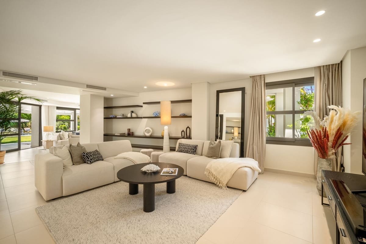 5 camera da letto Villa in vendita in Nueva Andalucia con piscina - 6.995.000 € (Rif: 9700115)