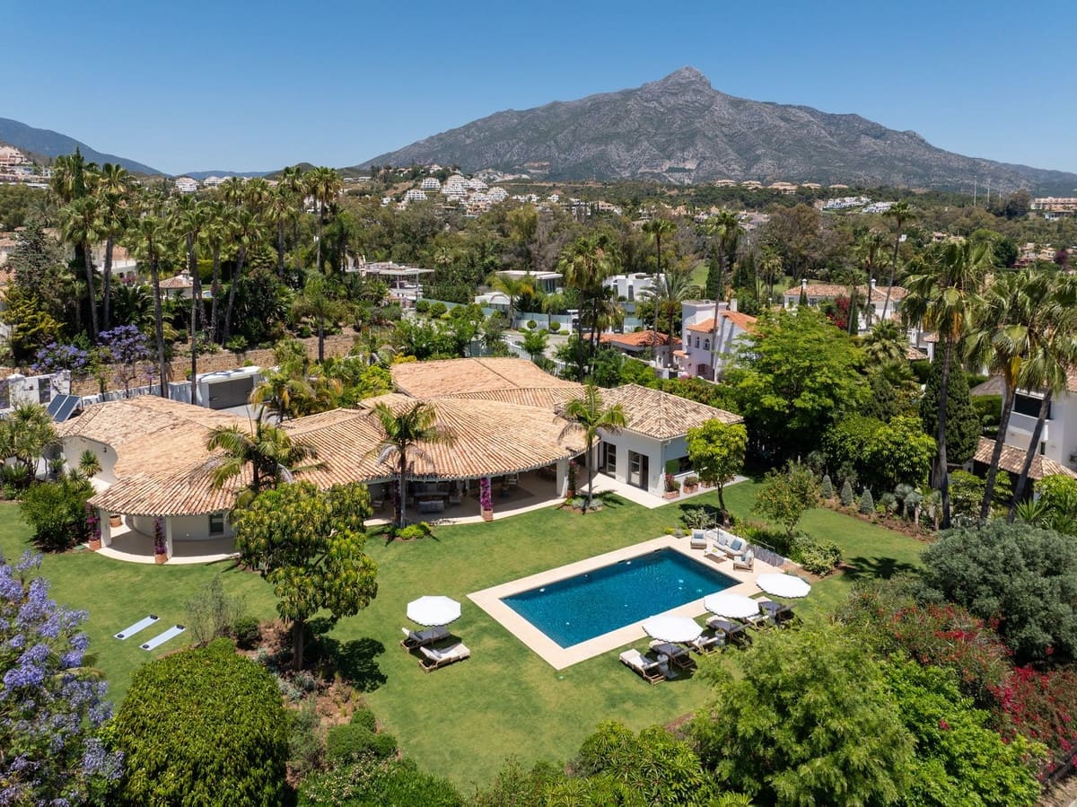 5 camera da letto Villa in vendita in Nueva Andalucia con piscina - 6.995.000 € (Rif: 9700115)