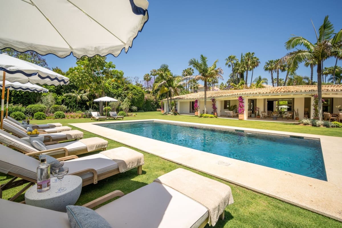 5 camera da letto Villa in vendita in Nueva Andalucia con piscina - 6.995.000 € (Rif: 9700115)