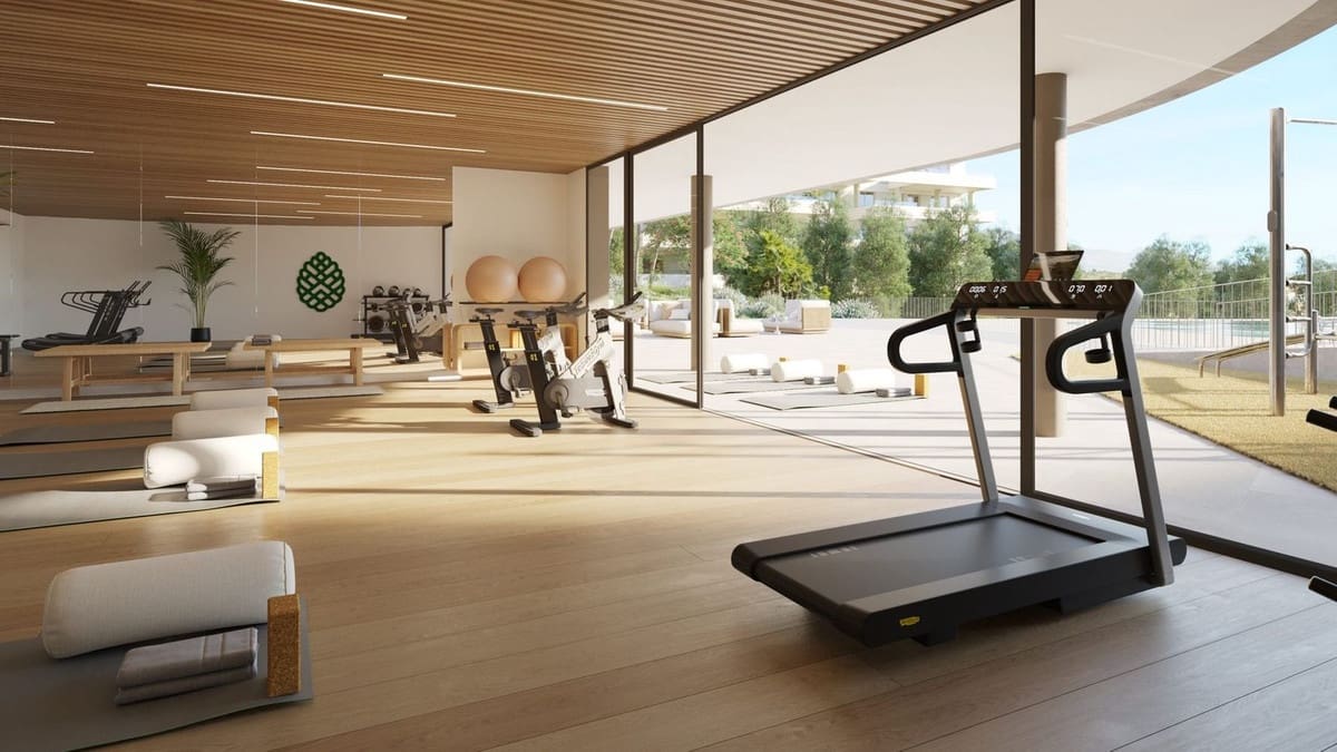 2 bedroom Penthouse for sale in Mijas Costa with pool garage - € 623,000 (Ref: 9708202)