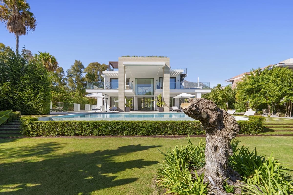 6 chambre Villa/Maison à vendre à Golden Mile avec piscine garage - 5 495 000 € (Ref: 9713284)