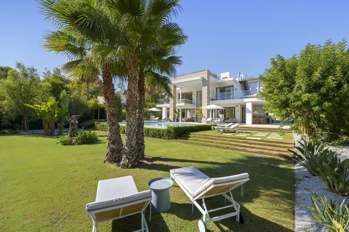 6 chambre Villa/Maison à vendre à Golden Mile avec piscine garage - 5 495 000 € (Ref: 9713284)