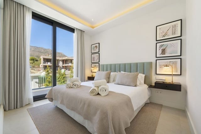 6 slaapkamer Villa te koop in Golden Mile, Marbella met zwembad garage - € 5.495.000 (Ref: 9713284)