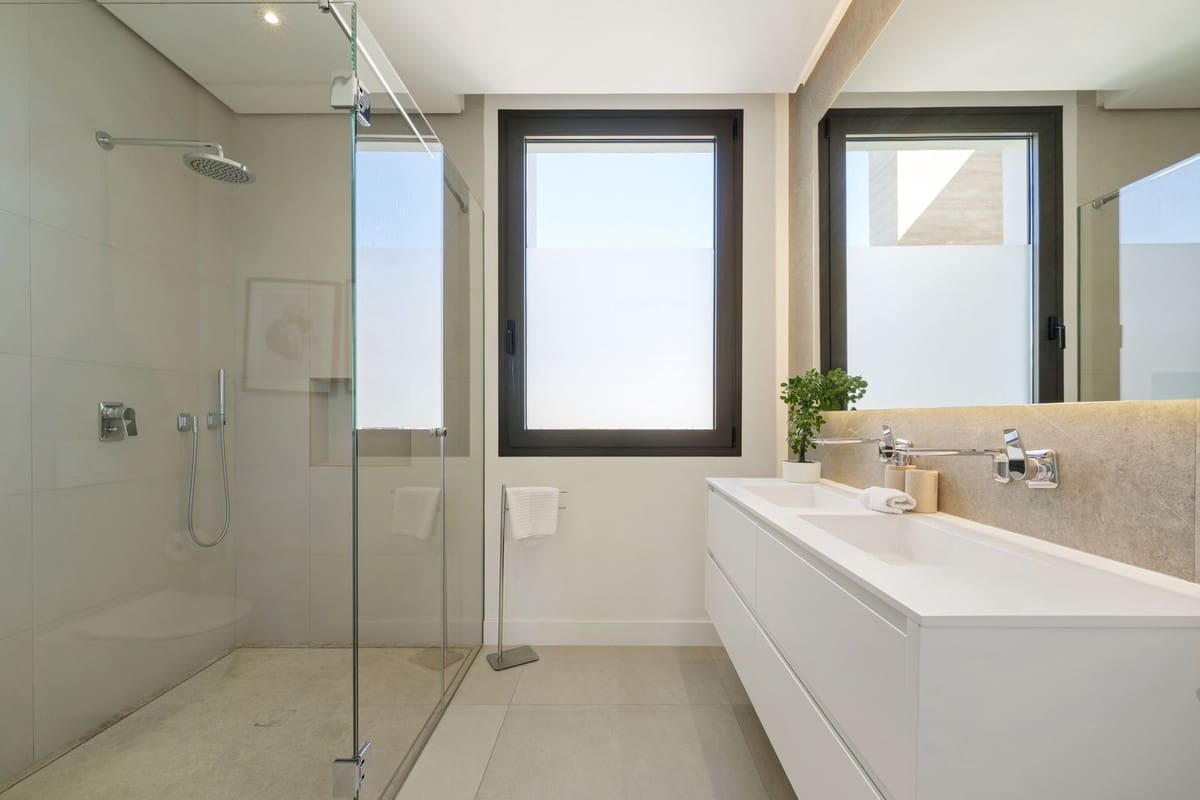 6 Zimmer Villa zu verkaufen in Golden Mile mit Pool Garage - 5.495.000 € (Ref: 9713284)