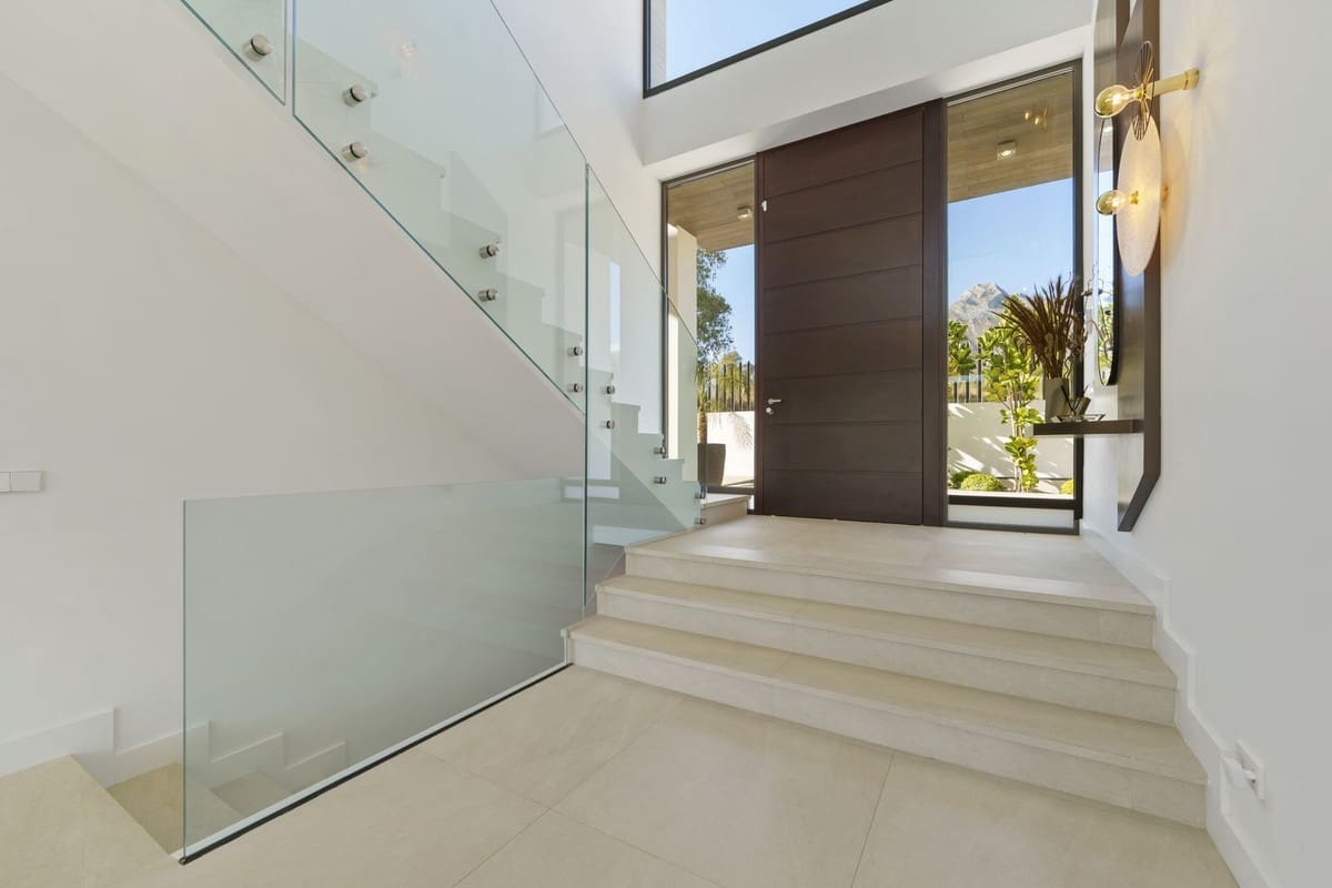 6 Zimmer Villa zu verkaufen in Golden Mile mit Pool Garage - 5.495.000 € (Ref: 9713284)