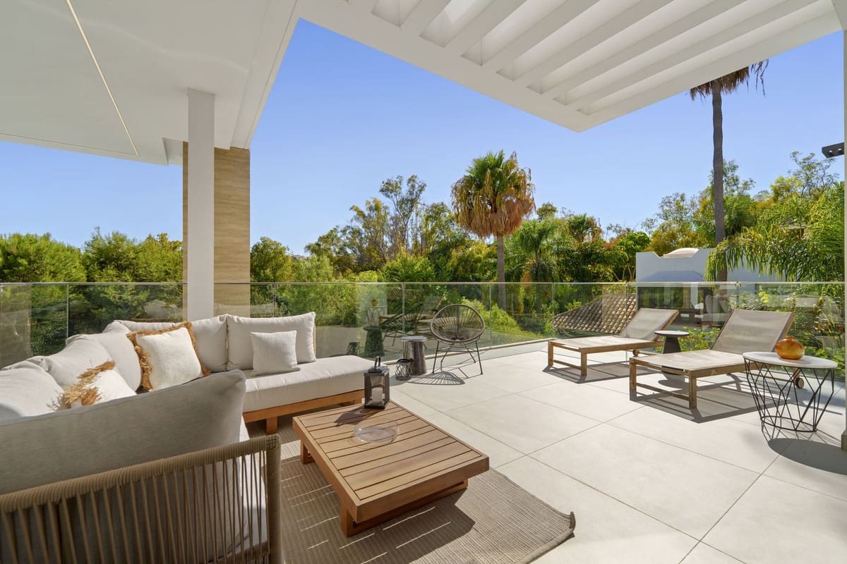 6 Zimmer Villa zu verkaufen in Golden Mile mit Pool Garage - 5.495.000 € (Ref: 9713284)