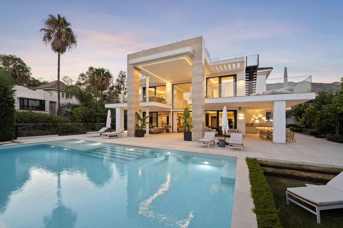 6 Zimmer Villa zu verkaufen in Golden Mile mit Pool Garage - 5.495.000 € (Ref: 9713284)