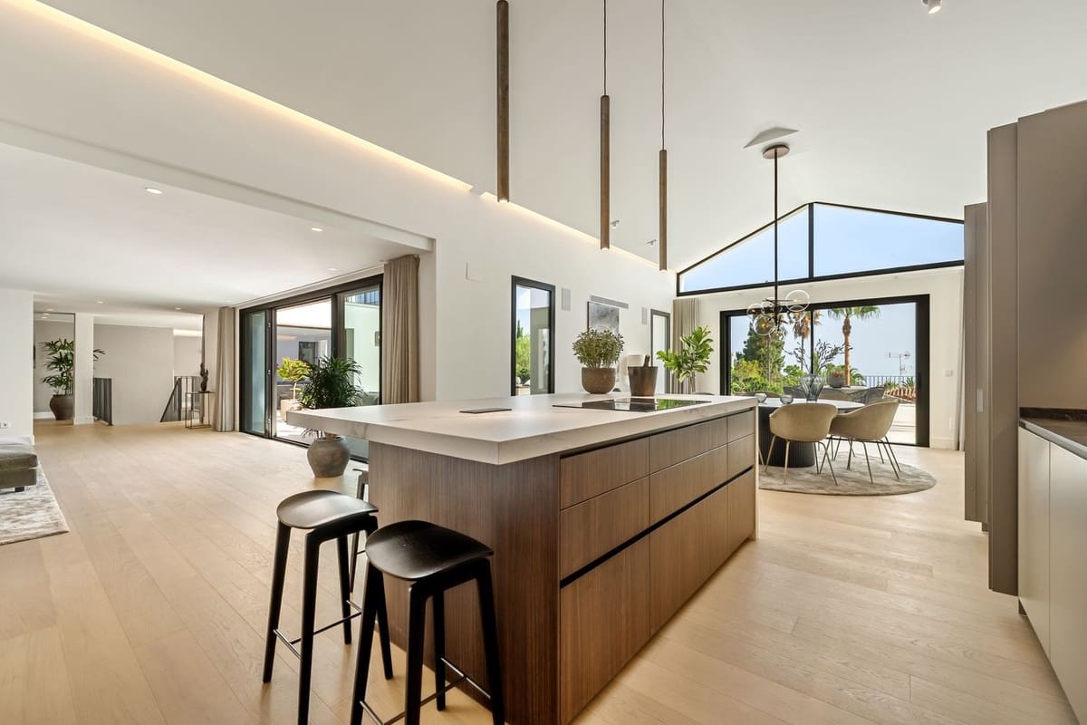 5 Zimmer Villa zu verkaufen in Golden Mile mit Pool Garage - 7.800.000 € (Ref: 9713574)