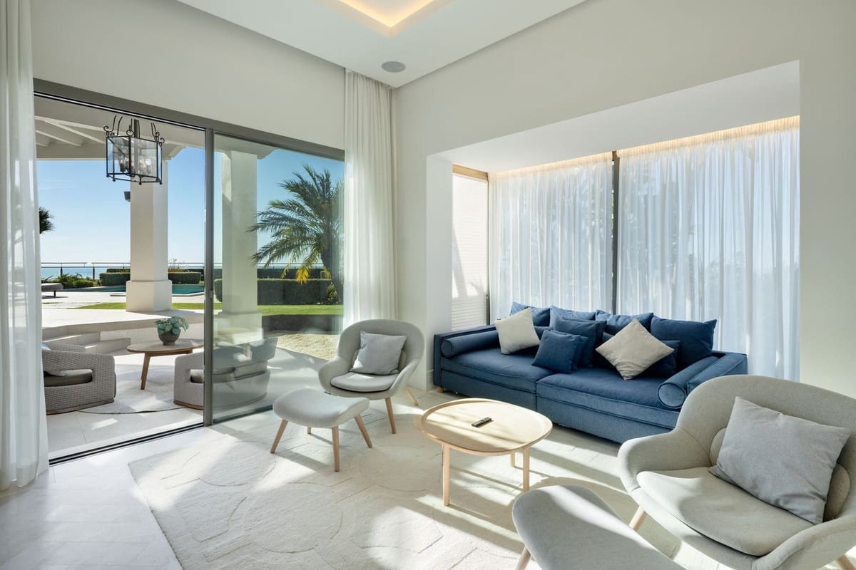 7 bedroom Villa for sale in Benahavis with pool garage - € 10,800,000 (Ref: 9720621)