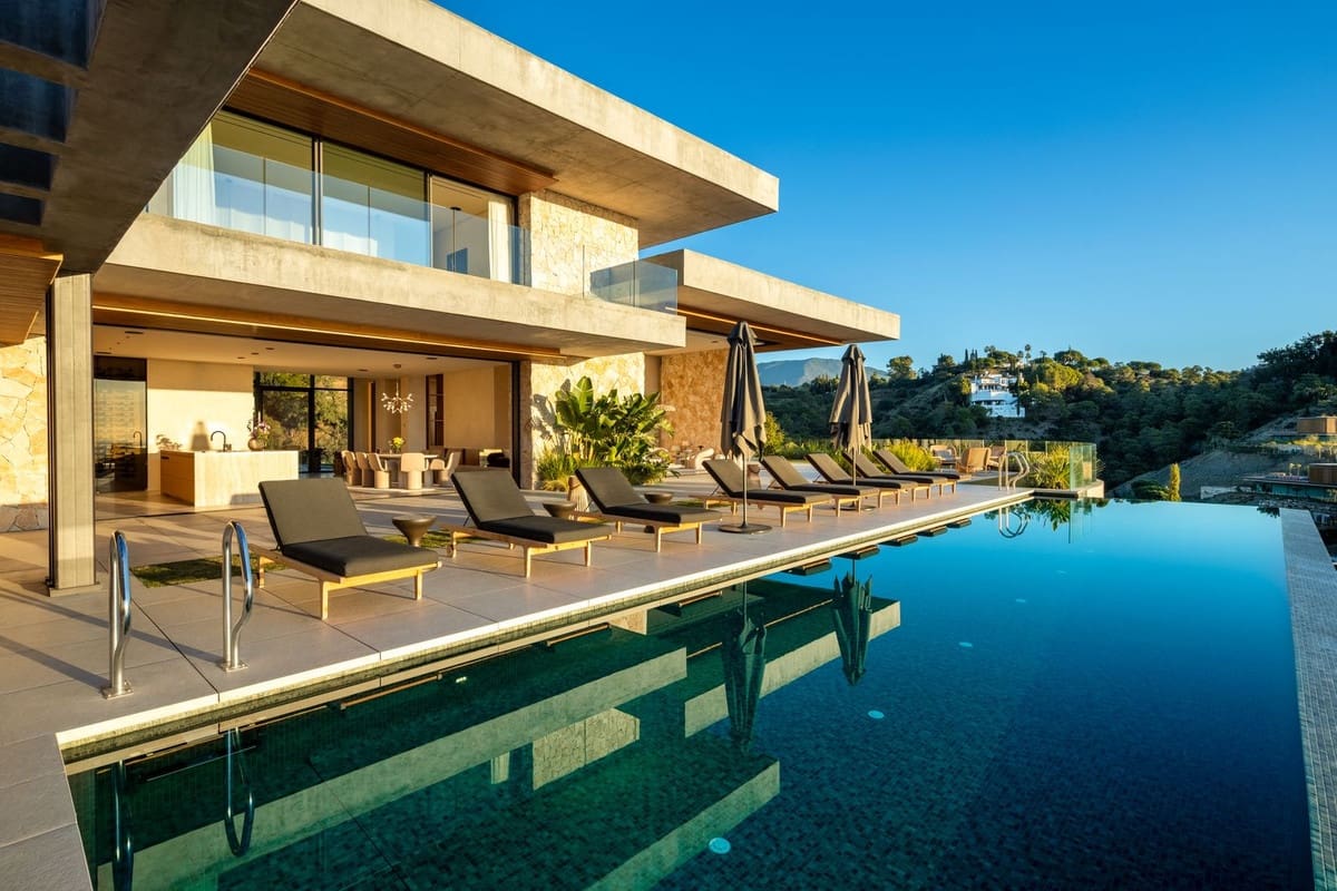 6 quarto Moradia para venda em Benahavis com piscina garagem - 11 500 000 € (Ref: 9720623)