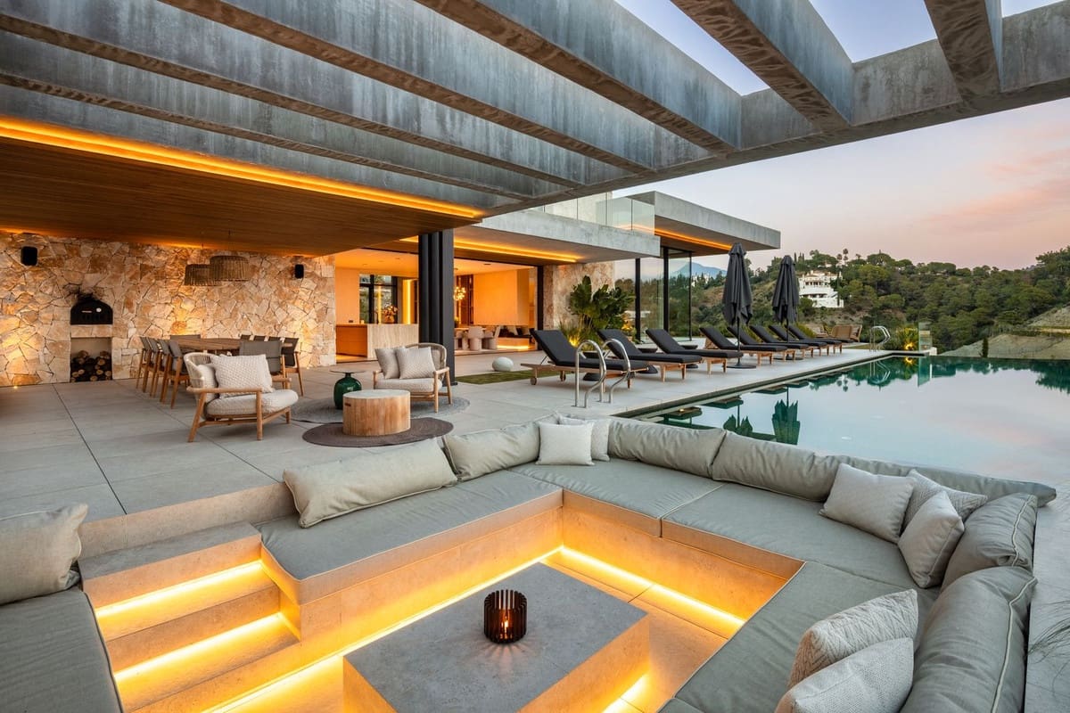 6 quarto Moradia para venda em Benahavis com piscina garagem - 11 500 000 € (Ref: 9720623)