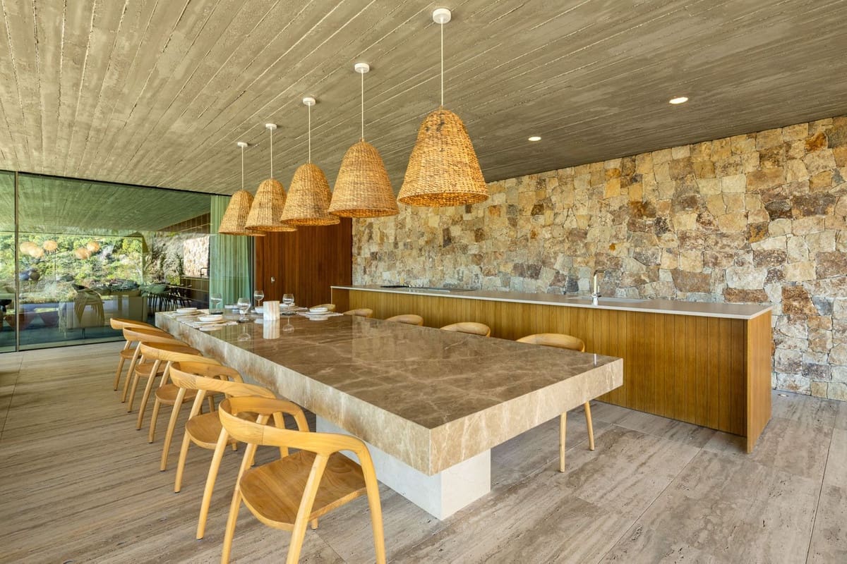 7 bedroom Villa for sale in Benahavis with pool garage - € 10,800,000 (Ref: 9720764)