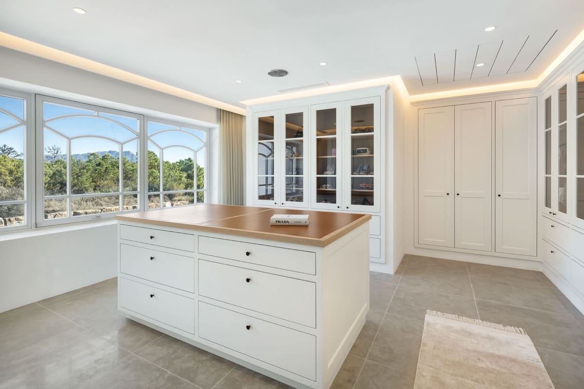 7 soveværelse Villa til salg i Benahavis med swimmingpool garage - € 10.700.000 (Ref: 9733796)