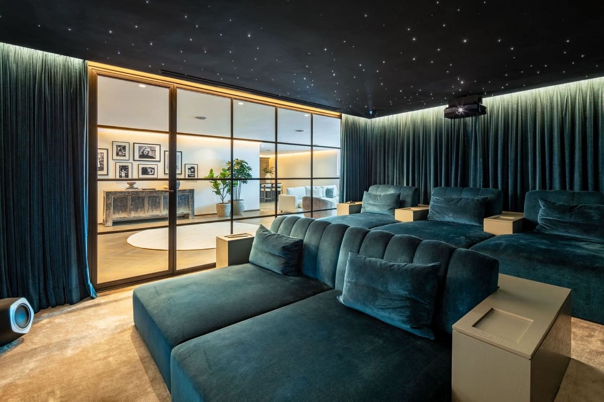 7 soveværelse Villa til salg i Benahavis med swimmingpool garage - € 10.700.000 (Ref: 9733796)