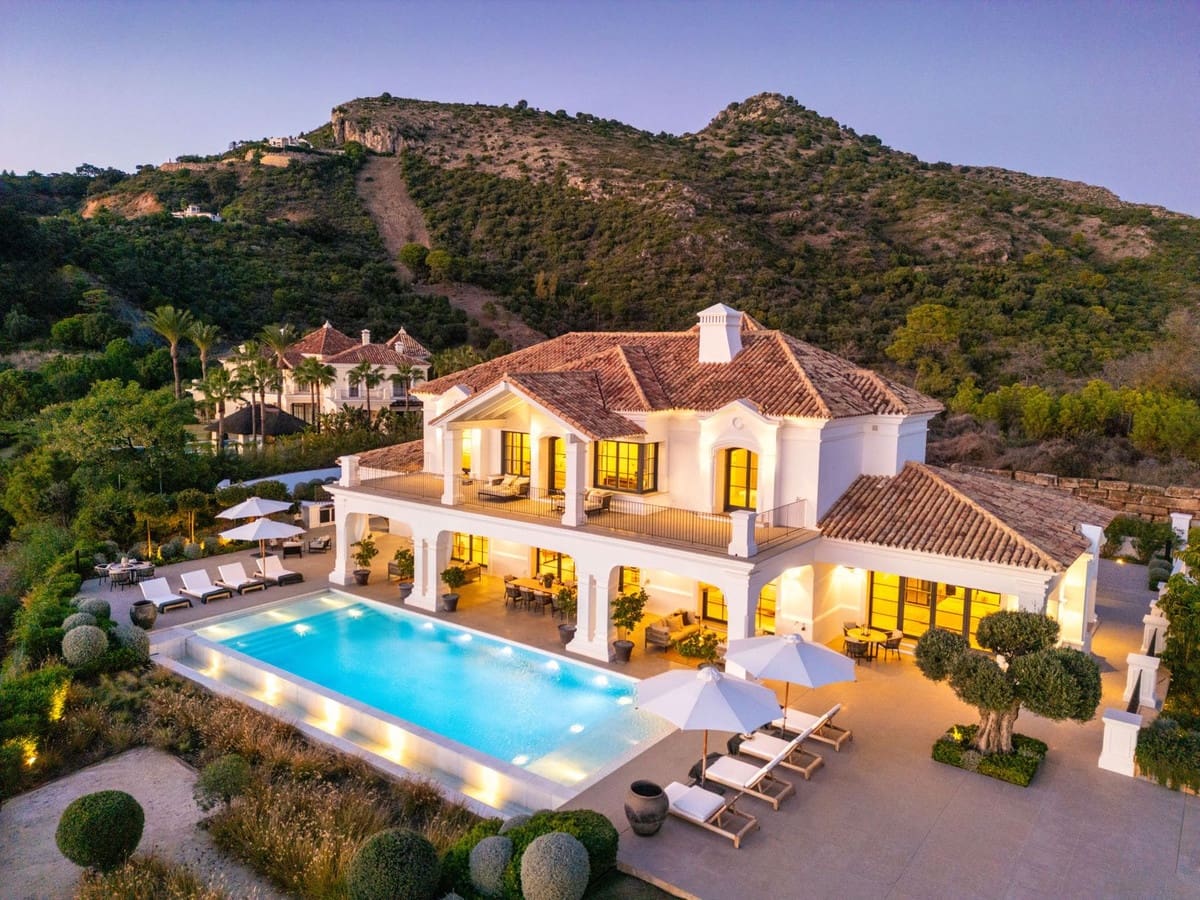 7 soveværelse Villa til salg i Benahavis med swimmingpool garage - € 10.700.000 (Ref: 9733796)
