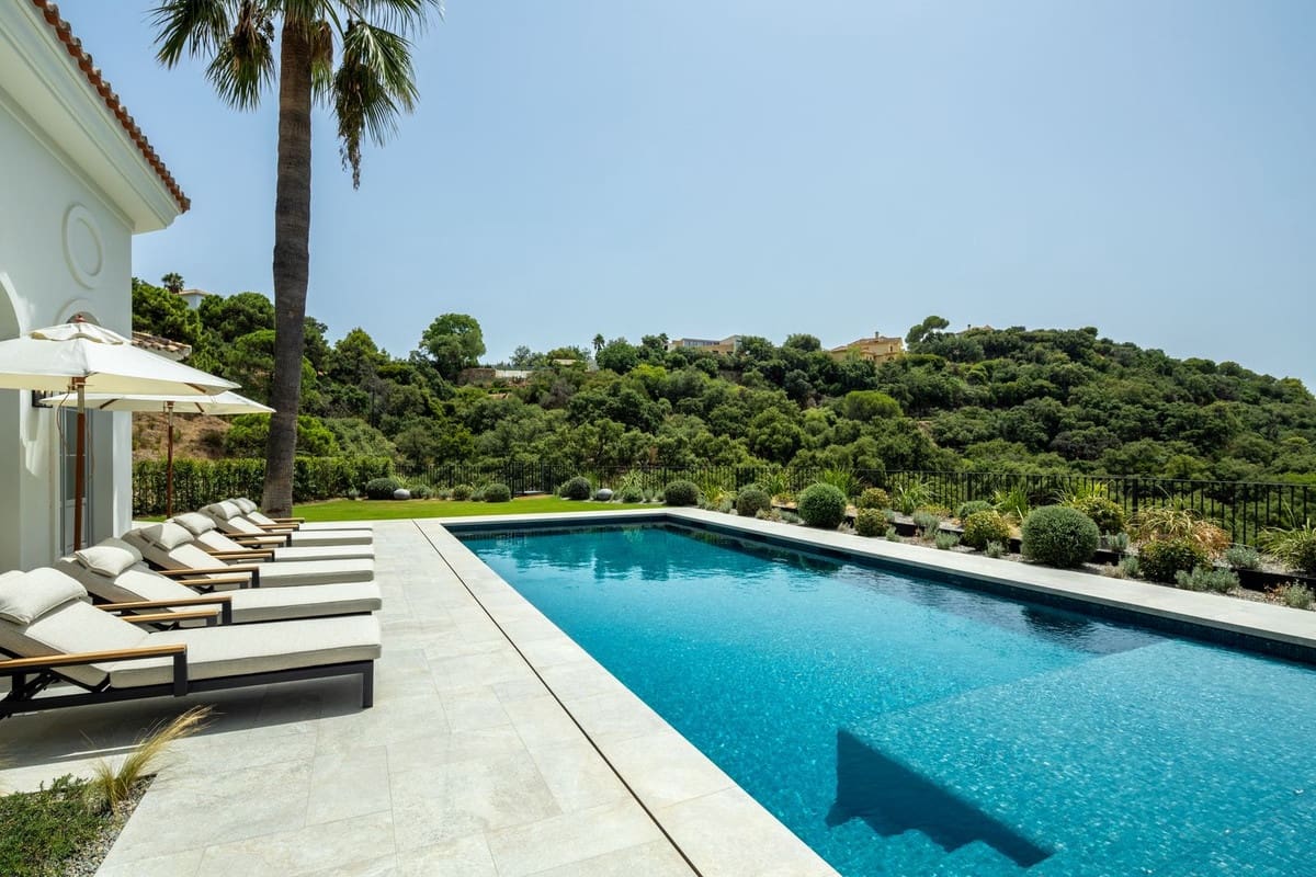 5 bedroom Villa for sale in La Zagaleta with pool garage - € 7,495,000 (Ref: 9736261)