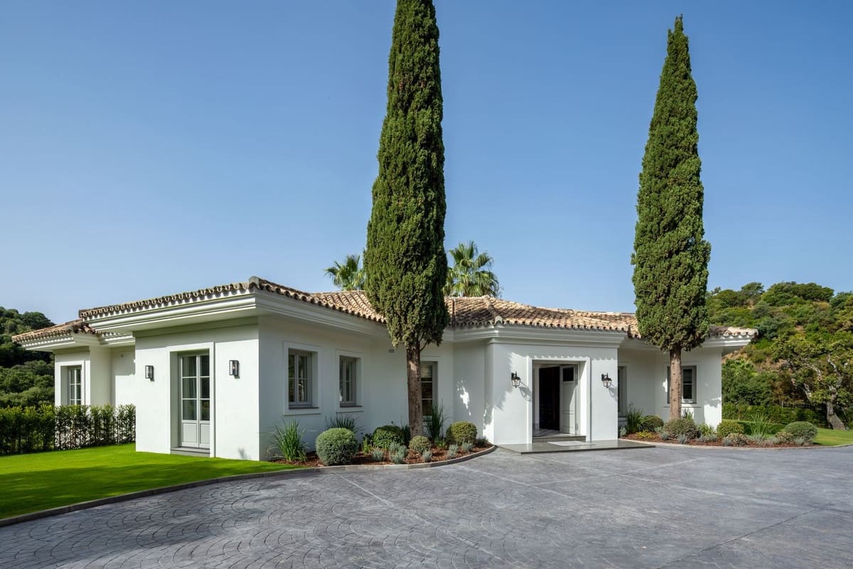 5 bedroom Villa for sale in La Zagaleta with pool garage - € 7,495,000 (Ref: 9736261)