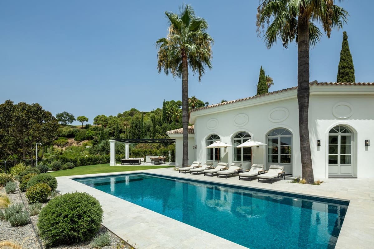 5 bedroom Villa for sale in La Zagaleta with pool garage - € 7,495,000 (Ref: 9736261)