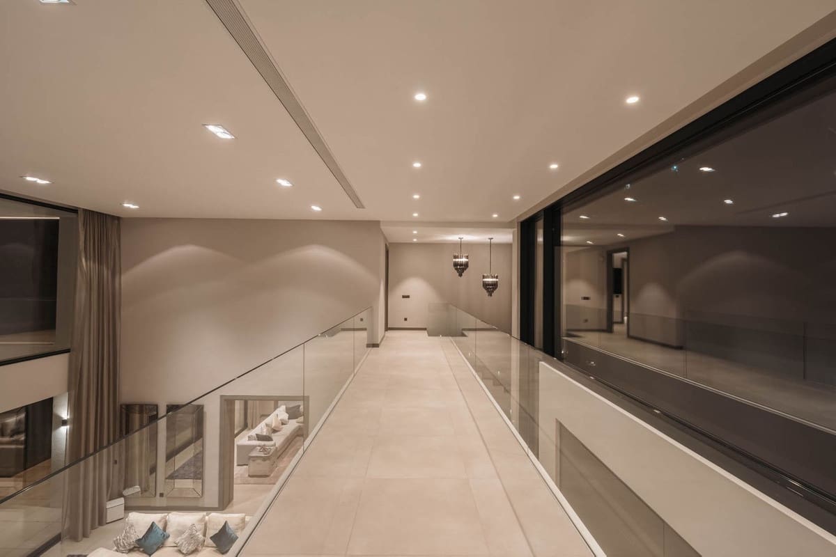 5 bedroom Villa for sale in El Madronal with pool garage - € 6,495,000 (Ref: 9737158)